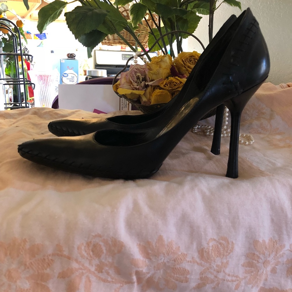 ⚡️⚡️Flash Sale ⚡️⚡️ Auth. Gucci 💯 leather heels